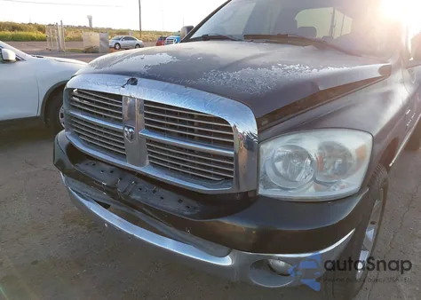 2007 Dodge Ram 1500 Slt/Trx4 Off Road/Sport из США, поврежденный, VIN 1D7HU18227S230095